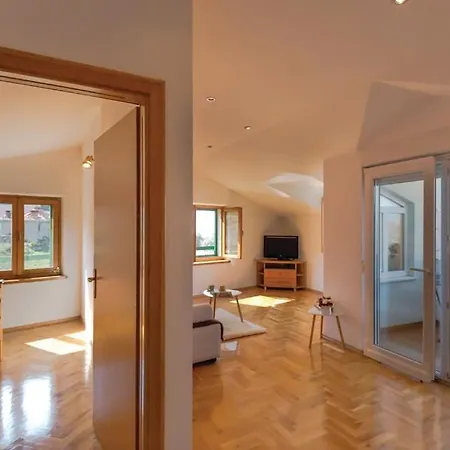 Vacation Apartments Feniks Tucepi