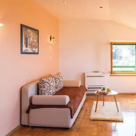 Vacation Apartments Feniks Tucepi