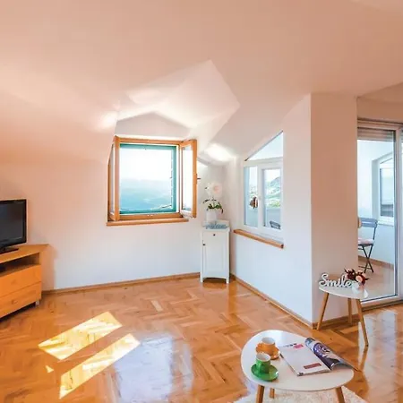Vacation Apartments Feniks * Tucepi