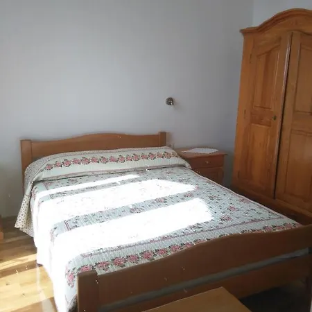 Apartment Vacation Apartments Feniks Tucepi
