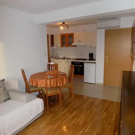 Vacation Apartments Feniks Tucepi