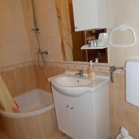 Vacation Apartments Feniks * Tucepi