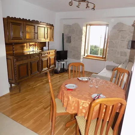 Vacation Apartments Feniks * Tucepi